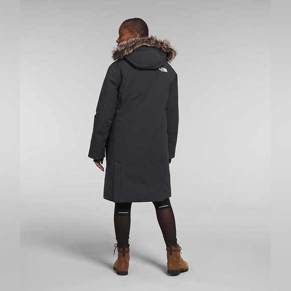 The North Face Arctic Parka - Picture 9 of 9